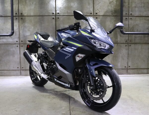 2022 Kawasaki Ninja 400