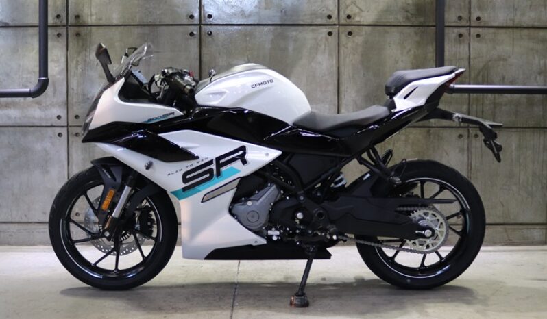 2025 CFMoto 300SR
