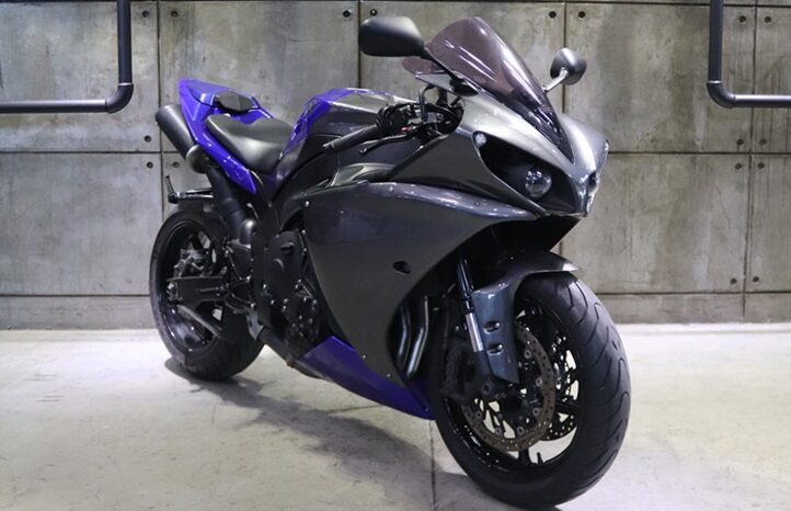 2013 Yamaha R1