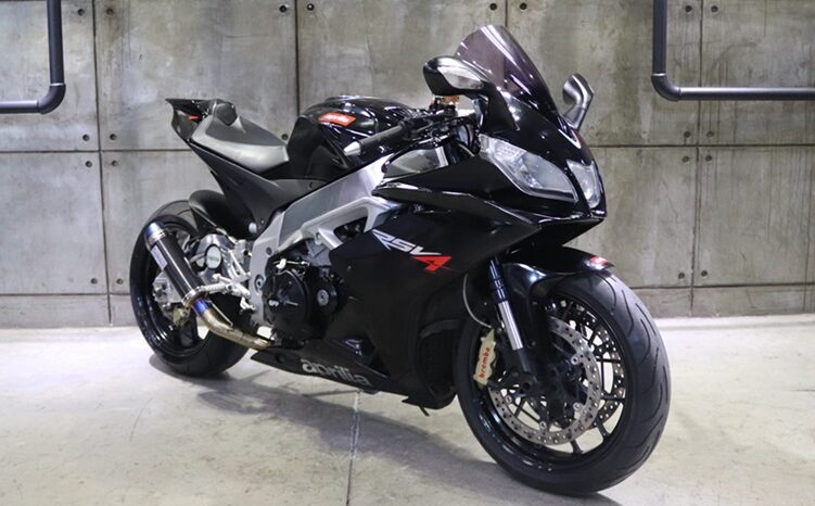 2011 Aprilia RSV4