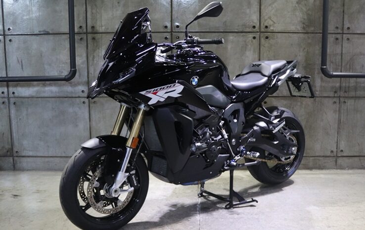 2025 BMW S1000XR